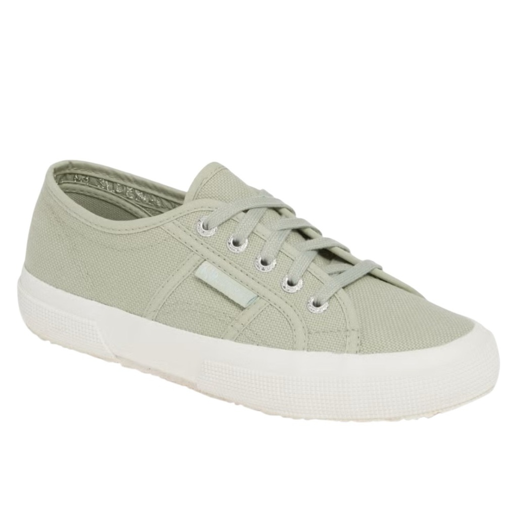 NEW Superga Women’s 2750 Cotu Classic sneaker in Light Mint Green Sz 37 (US 6.5)